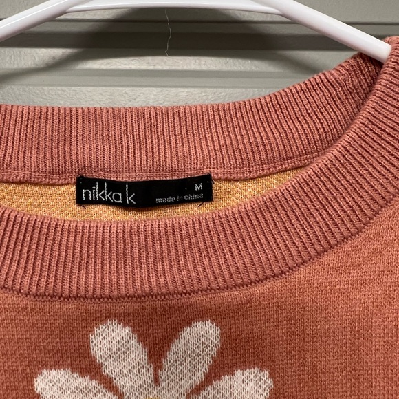 Floral Cropped Sweater - Picture 2 of 3